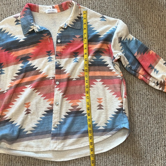 Small Aztec Button-Up Shacket - Picture 6 of 6